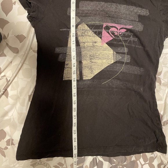 💕2 for $25💕

Roxy T-Shirt - Picture 5 of 5